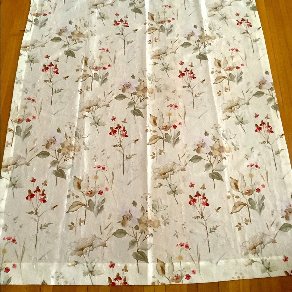 Country Curtains gorgeous, lightweight curtains